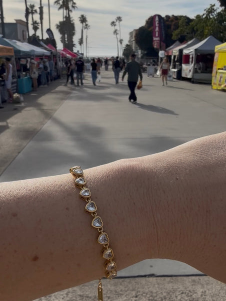 Crystal Hearts Bracelet - Gold