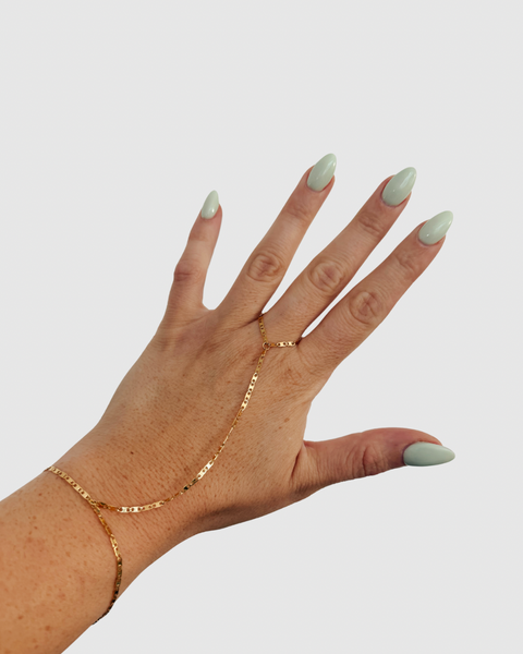Minimal Hand Chain - Gold