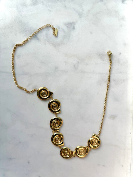 Spiral Shells Necklace - Gold