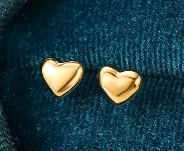 Heart Stud Earrings in Gold - Stainless Steel