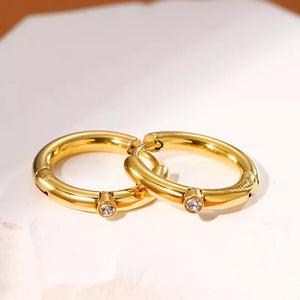 Hoop Earrings with Crystal in Gold - Stainless Steel