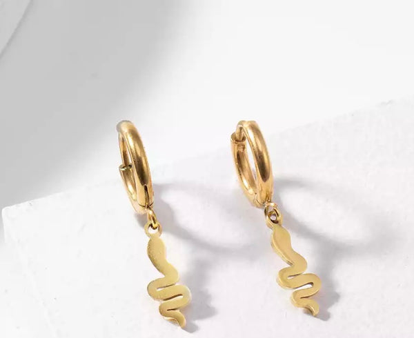 Snake Hoop Earrings in Gold - Stainless Steel