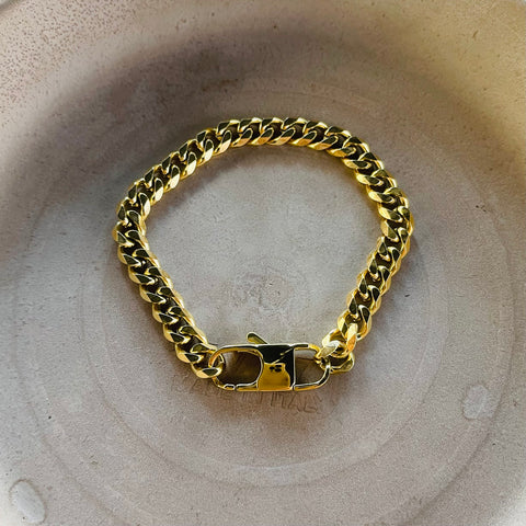 Chain Bracelet with Big Clasp - Gold